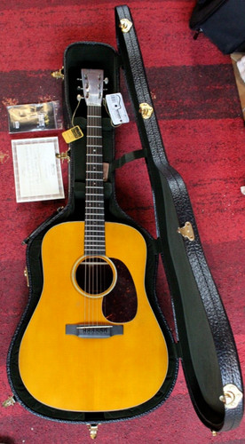 Martin Guitar D-18 Aged Authentic 1939 VTS Very Rare *Private Collection*