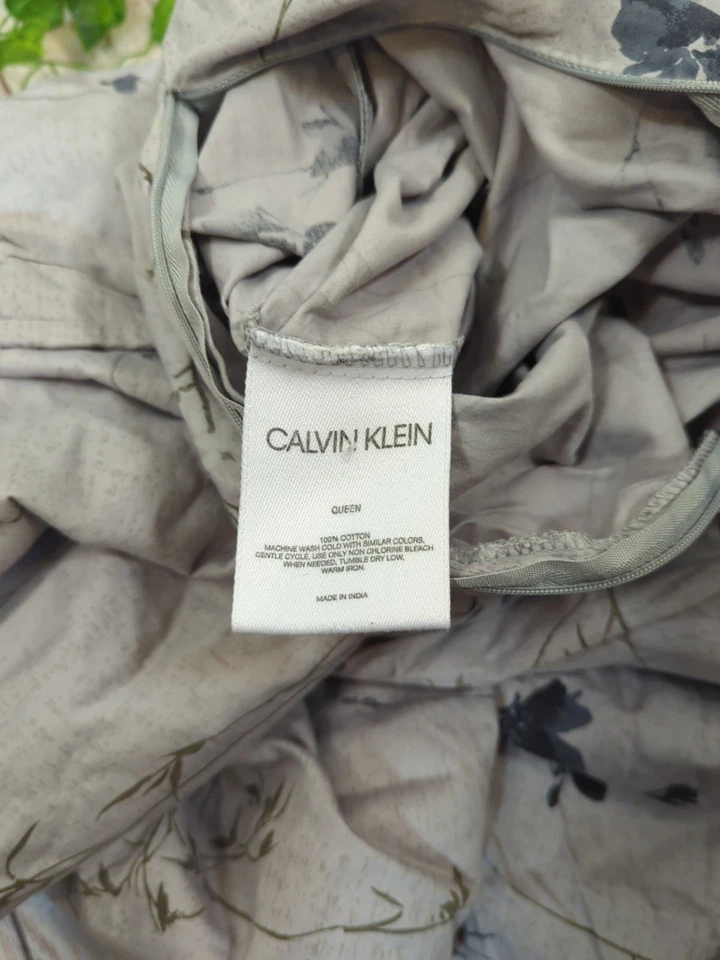 Calvin Klein DUSK WILDFLOWER Flowers QUEEN SIZE Duvet Cover Blue - Image 2 of 4