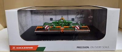 UNIVERSAL HOBBIES UH6842 AMAZONE CATROS 5003-2 GRUBBER IM MASSSTAB 1:32