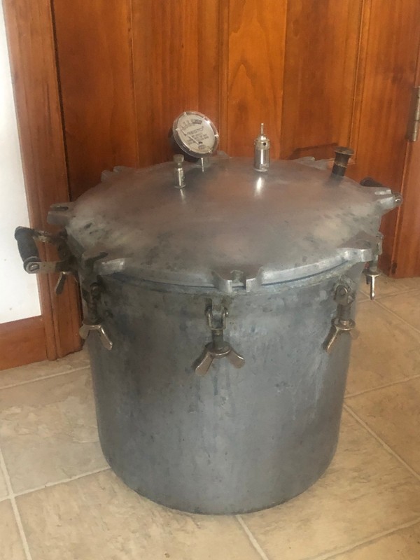 VINTAGE 25 QT. PRESTO NATIONAL RETORT CANNING PRESSURE COOKER LOCKING LID 1940s