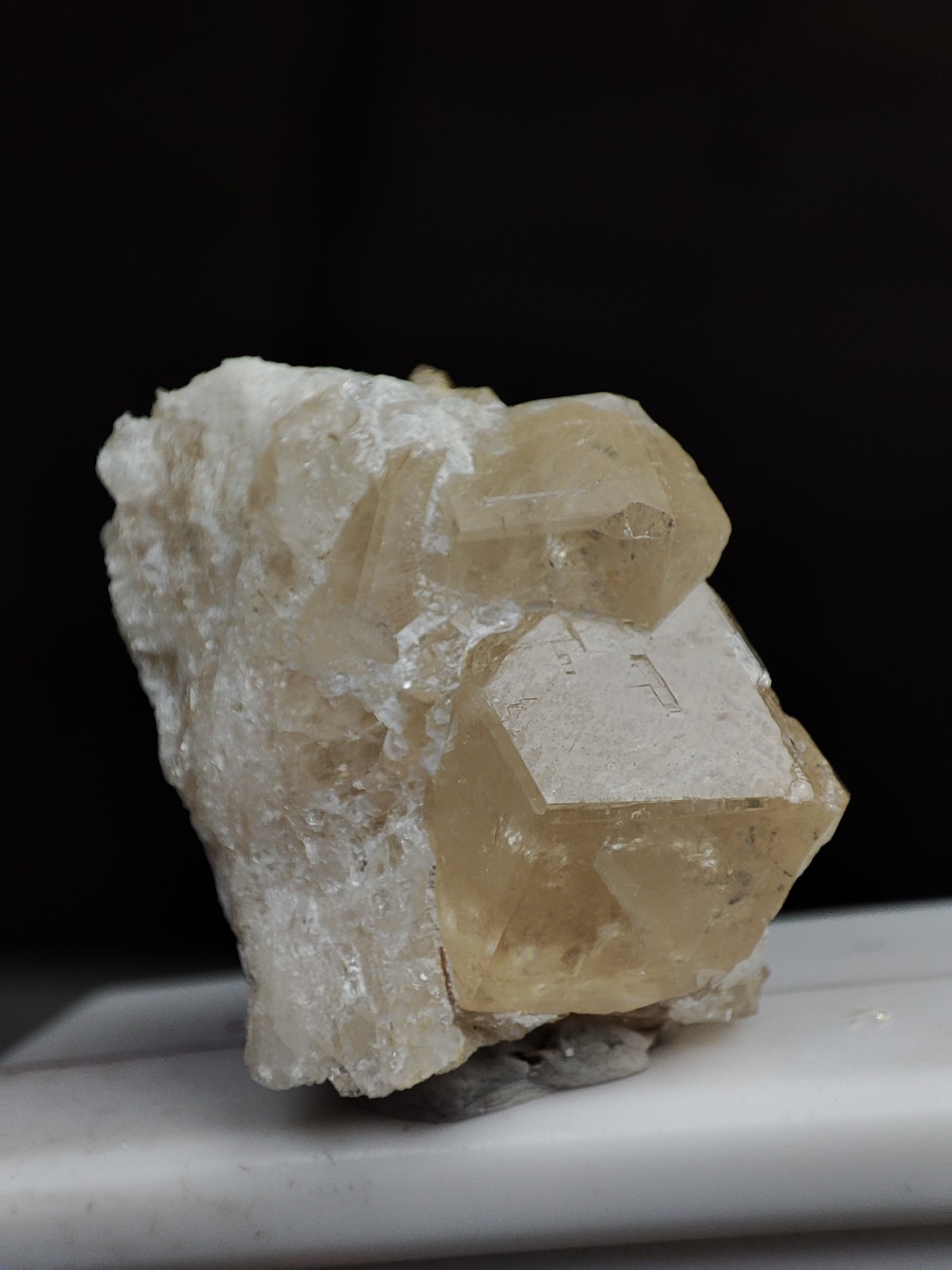 Rare Leuco Garnet Aka (color change) White Grossular Garnet, Crystal-Zagi,Mount.