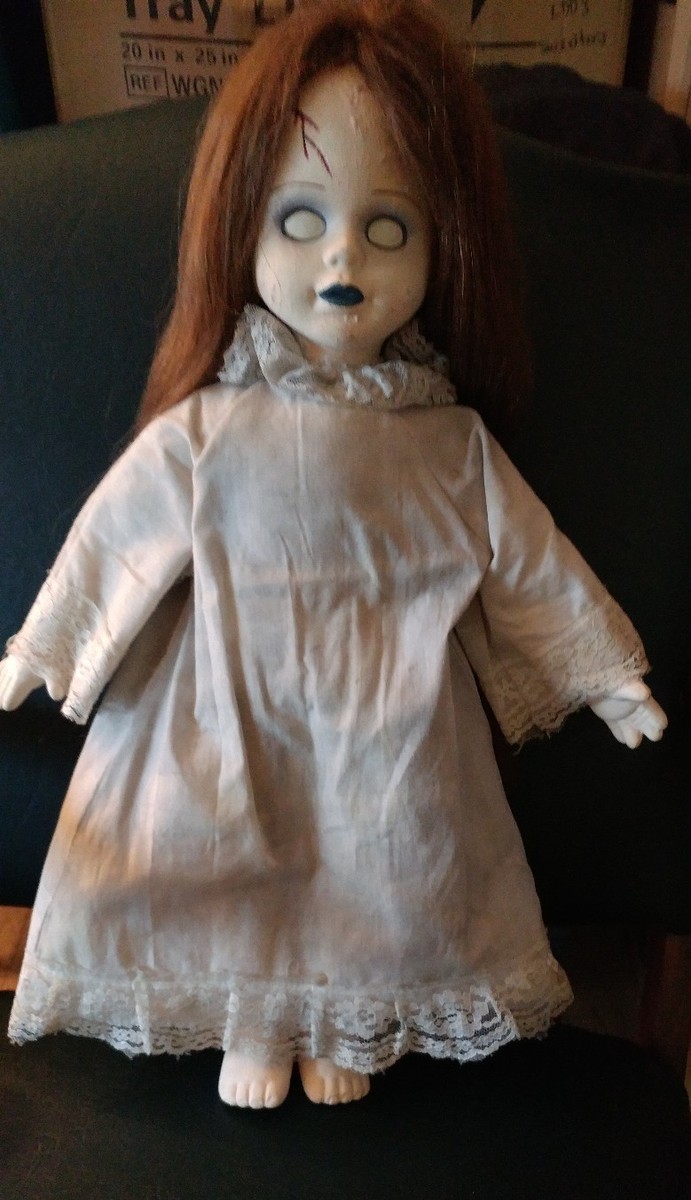 Living Dead Dolls Posey 18
