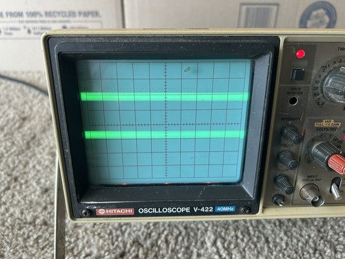 Hitachi Oscilloscope V-422 40MHz 2 Channel Portable Device  - Picture 3 of 9