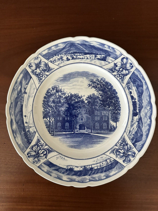 Mercersburg Academy Wedgwood Commemorative Plate - Keil Hall - Excellent Cond.