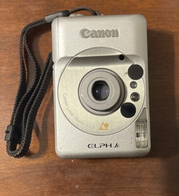 CANON ELPH JR. 26MM LENS F/2.8 FILM CAMERA WORKING TESTED With Battery  26