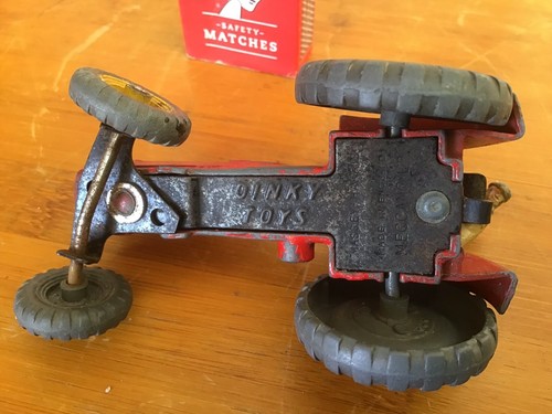 Old Vintage Dinky Meccano Massey - Harris Tractor for restoration 1948 - 1954 * - Picture 6 of 6