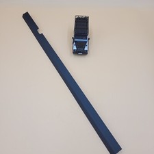 LR DEFENDER -16 Middle/Rear Side Door RH Outer Waist Seal ALR5982