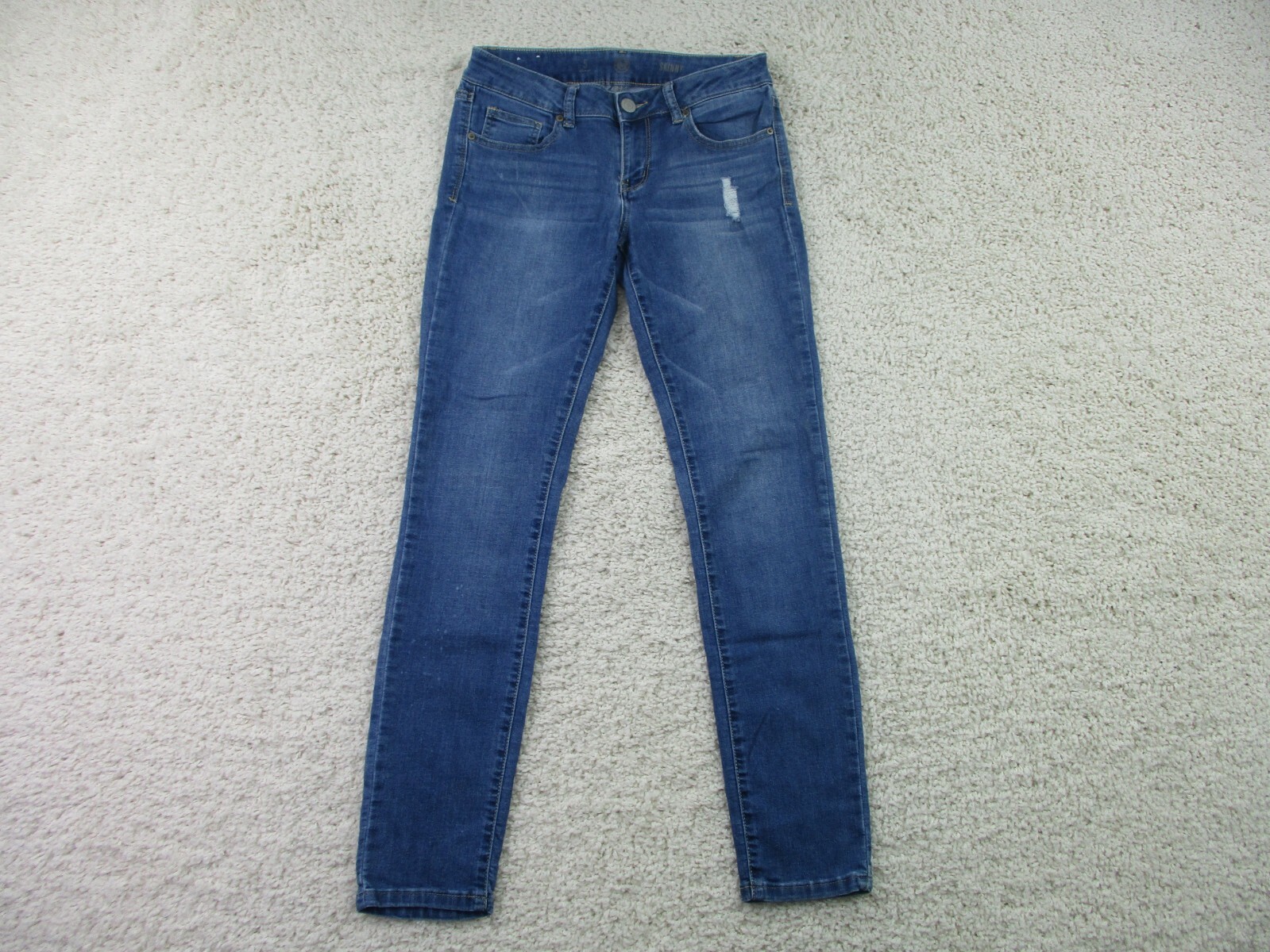 So Jeans 5 Juniors Blue Denim Skinny Leg Stretch Distressed Mid Rise Casual Logo