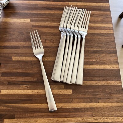 1 Hampton Silversmiths Stainless CATALINA Flatware Dinner Fork 8'' 9 Available
