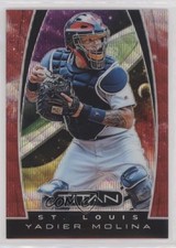 2019 Panini Chronicles Titan Ruby Wave Prizm 37/199 Yadier Molina #23 04br