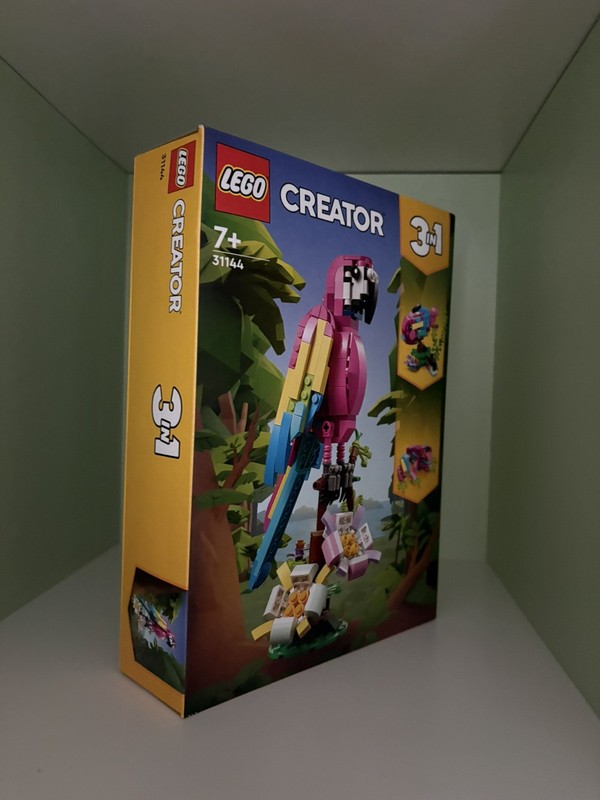 LEGO CREATOR 3in1 Exotic Pink Parrot 31144 - Retired Brand New Sealed