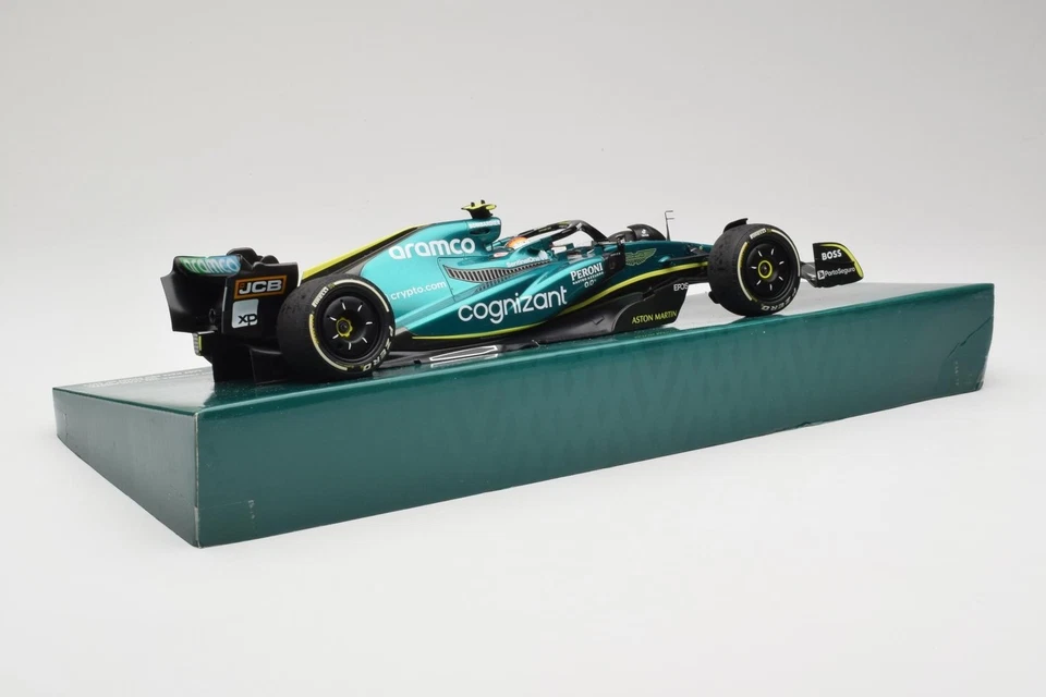 147222205 F1 Aston Martin Aramco Cognizant Team AMR22 n5 S.Vettel Last Race Abu  - Image 3 of 4