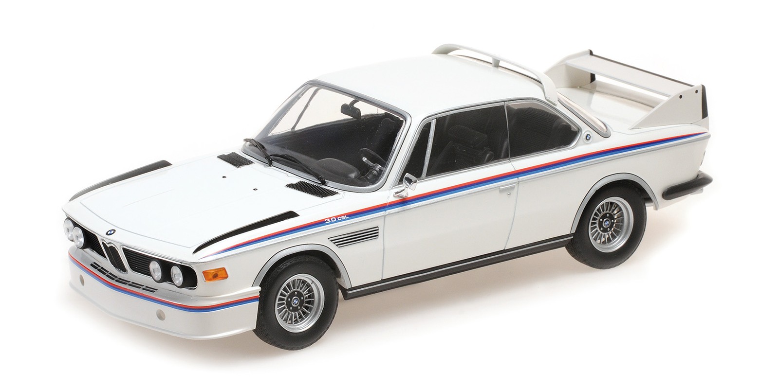 MINICHAMPS 155028136 1:18 BMW 3,0 CSL – 1973 – WHITE