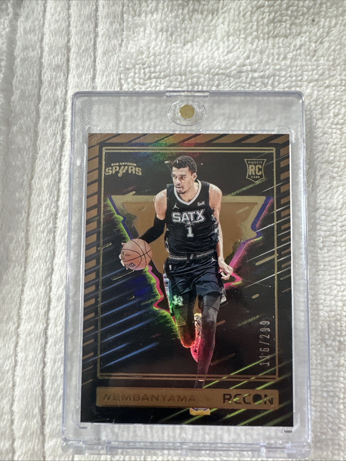 2023-24 Panini Recon - Rookies Victor Wembanyama #225 Holo Bronze /299 (RC)