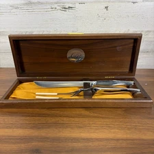 VINTAGE Carvel Hall Knives for Roast Carving set with Walnut case #22164