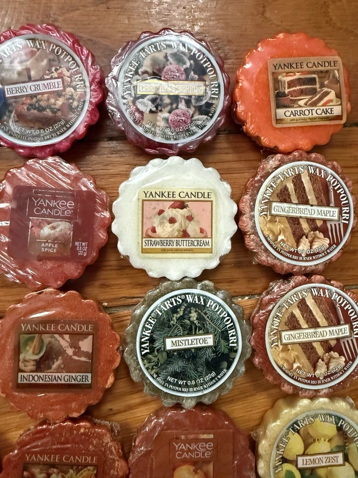 Lot Of 42 Yankee Candle Scented Wax Tarts Wax Melts Vintage Halloween Christmas - Image 3 of 4