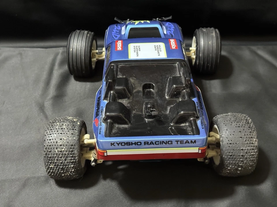 Vintage Kyosho Outlaw Rampage Pro with O.S. CZ-12Z Engine Used Made in Japan - Image 3 of 4