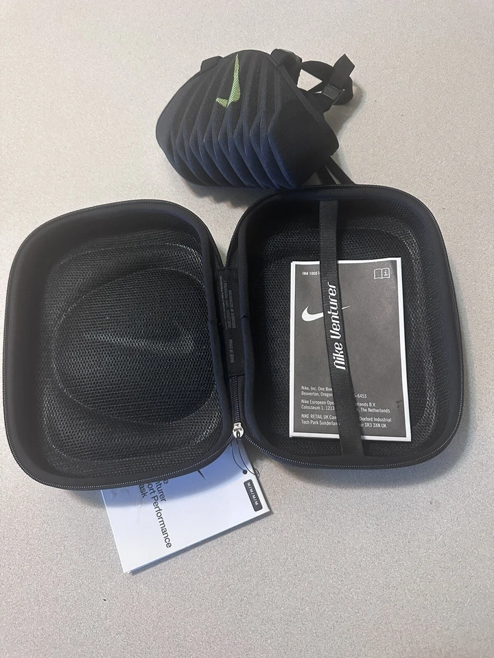 Correas cómodas negras Nike Venturer Sports Performance DO8356-010 Foto 3 de 3