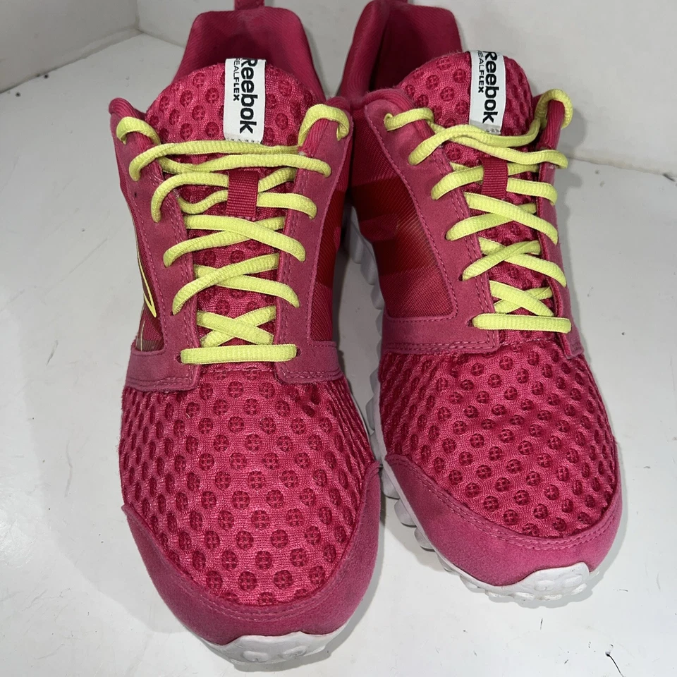 Zapatos para correr de entrenamiento Reebok Realflex para mujer rosa amarillo detalles talla 9 desinfectados Foto 2 de 4