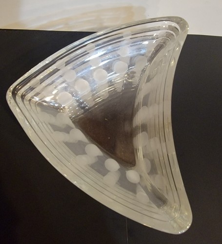 MIKASA "Cheers Dots" Frosted Polka Dot 7" Triangle Dishes-Set of 5 Pre-owned - Picture 6 of 11
