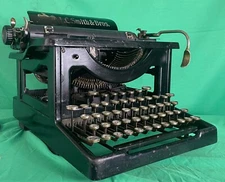 +LC Smith 1923 Fully Restored Typewriter