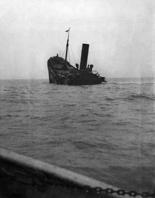 Shipping The Newcastle Collier Sheaf Crest Struck a mine sunk off - Old Photo
