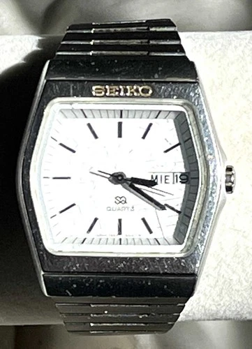 Vintage 1980 Seiko SQ 7559-5010 Day/Date RARE White Dial 35mm Men's Watch WORKS