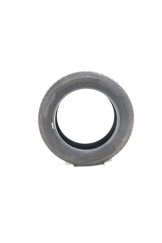 Juego de 4 P205/55R16 Goodyear Reliant AS 91 V Usados 7/32nds Foto 3 de 4