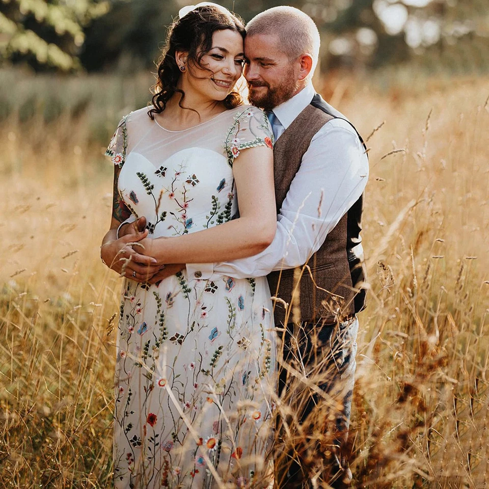 Elegant Colorful Flowers  Wedding Dresses O-Neck Cap Sleeves A-Line Bridal Gowns - Image 4 of 4