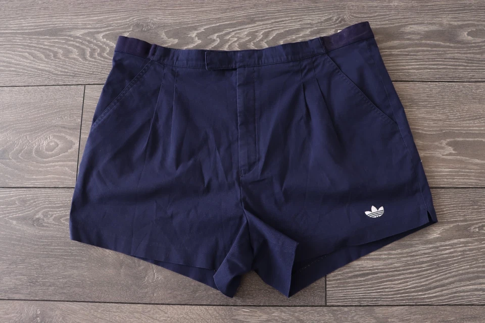 PANTALONES CORTOS TENIS ADIDAS VINTAGE AZUL MARINO TALLA D54 EE. UU. 38 AÑOS 80 RETRO HECHOS HONG KONG Foto 2 de 4