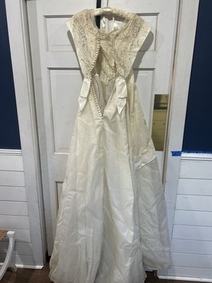 Vintage Wedding Dress Elegantly Crafted In Portland Maine | eBay Vintage Wedding Dress Elegantly Crafted In Portland Maine | eBay