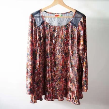 Fervour (ModCloth) Accordian Pleated Floral & Lace Top XL 