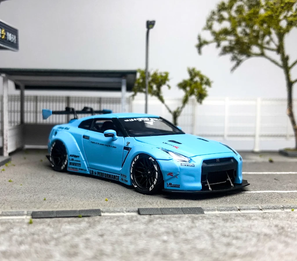 1/64 CM Model Nissan Skyline GT-R GTR R35 LBWK 35GT-RR