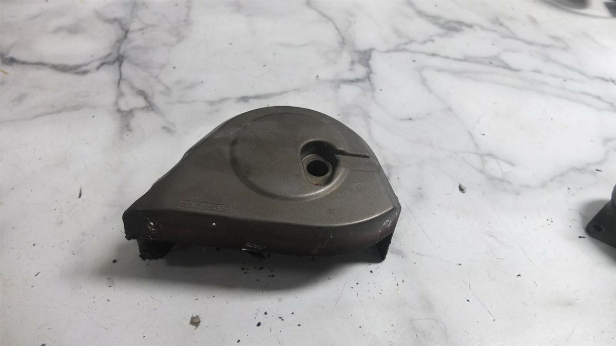 01 Kawasaki ZX9 ZX 9 900 ZX900 E Ninja Front Sprocket Pulley Cover