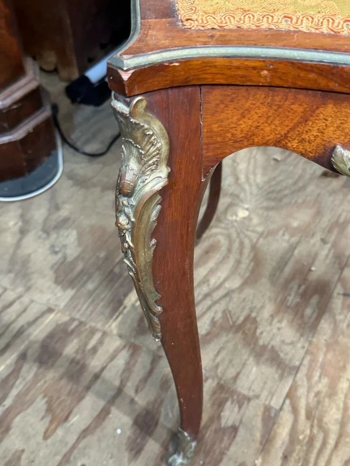 Антикварные бронзовые женские французские стулья ORMOLU ПАЛИСАНДР пара Louis 1880 г. в хорошем состоянии - Изображение 3 из 4