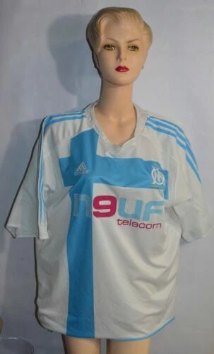 Objets de collection sur le sport taille XXL