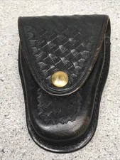 Don Hume Monarch No. 23 Handcuff Holster