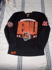 Cincinnati Bengals Youth Size 14 To 16 Black Crewneck Nfl Model