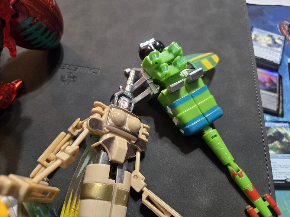 Lot Of 5 Transformers Beast Wars Figures, And Knock Off Insects For Parts - Image 3 of 4