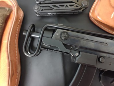 VZ-61 Front Rail