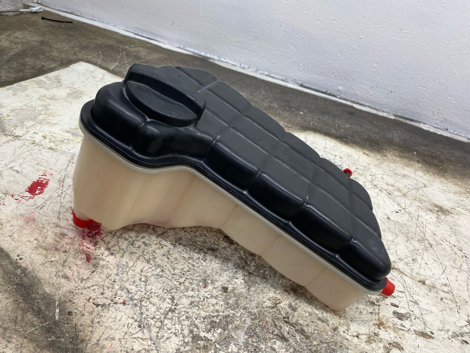 2010-2020 BENTLEY MULSANNE OEM ENGINE COOLANT RECOVERY TANK BOTTLE 3Y0201892