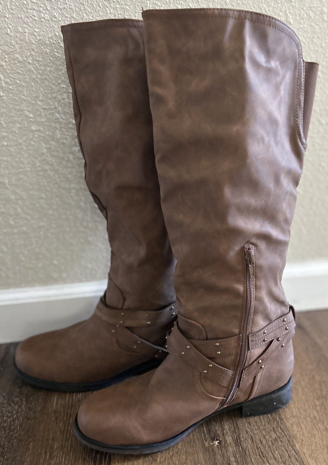XOXO | NWT Myles Extendable Calf Brown Vegan Leather Riding Boots Women's 8.5