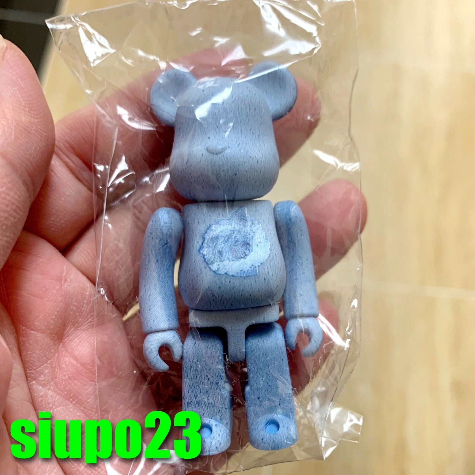 Medicom 100% Bearbrick ~ Series 45 Be@rbrick Secret 1:192 Daniel Arsham  Blue Ver