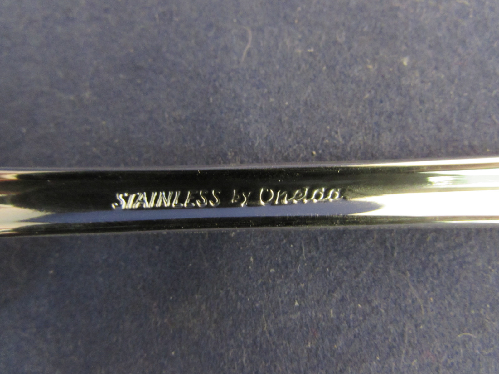 SET OF FOUR - Oneida Stainless PENDANT Dinner Forks *