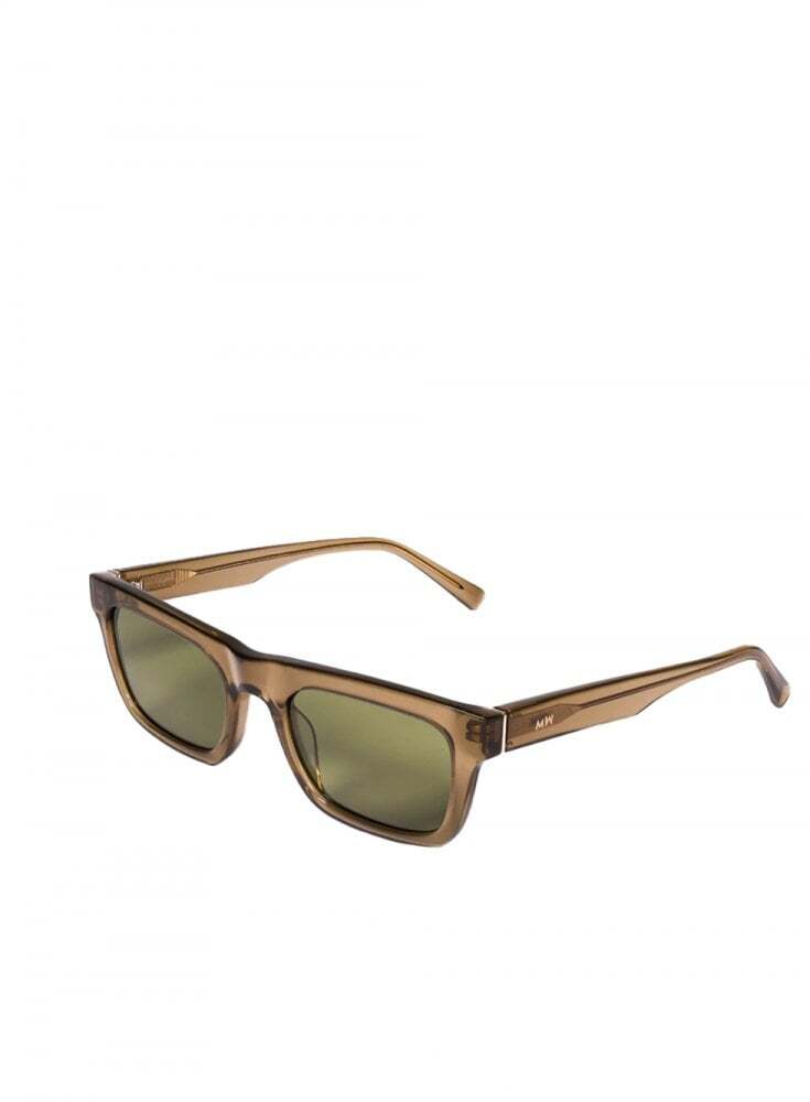 Необычный новый Дилан Сонненбрилле на ВЫХОДНЫХ В Грюне Флаше 25290₽