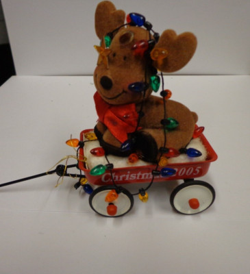 Vintage Figi's Red Wagon Christmas  2005   Figurine