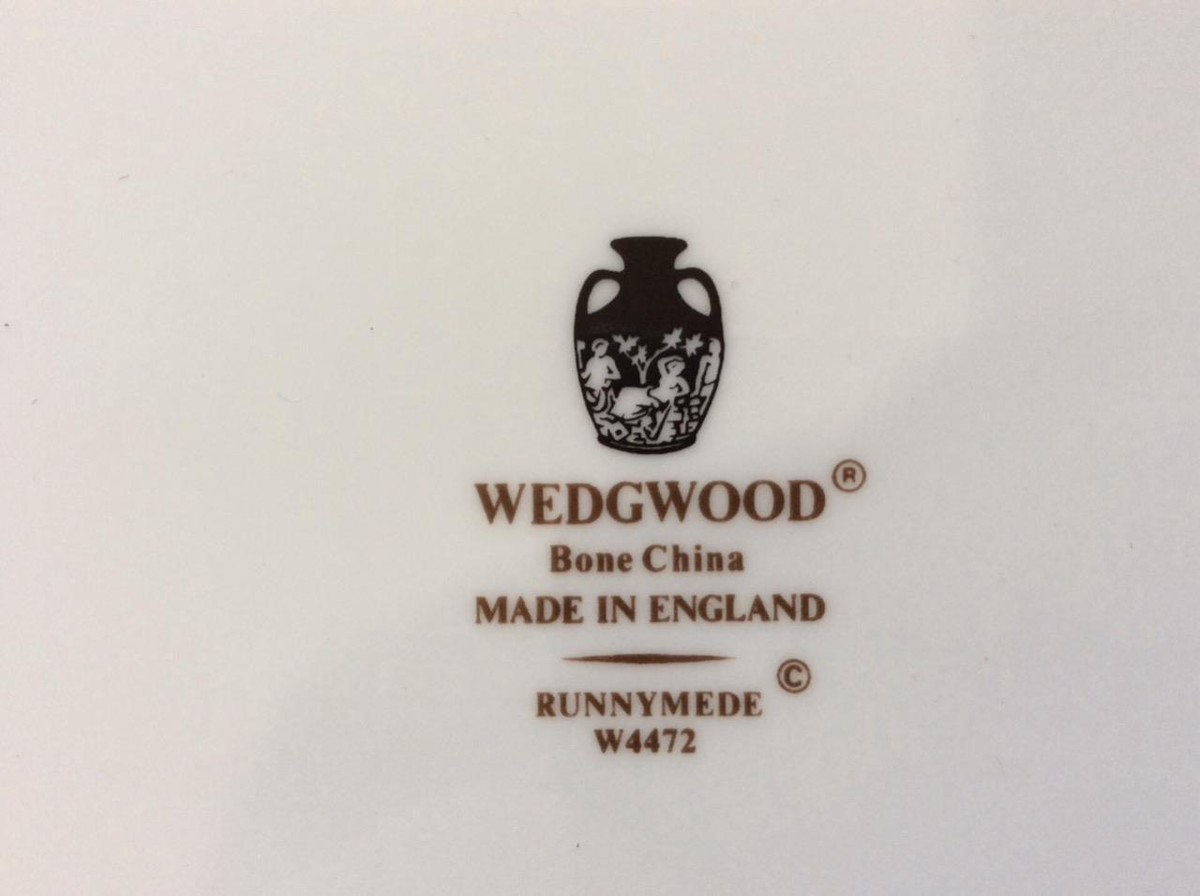 Wedgwood cobalt Runnymede bone china SET of 12 FIVE piece-place 