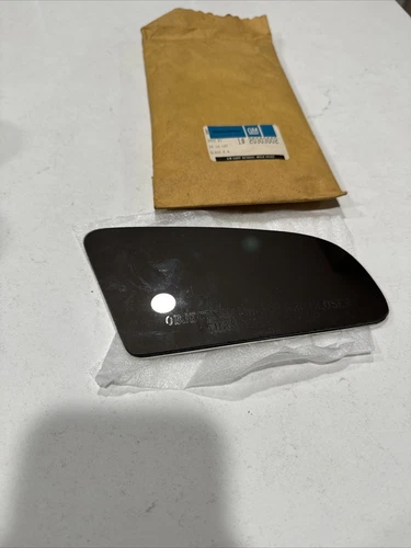 New GM 20303002 RH Outside Door Mirror Glass 1985-90 Electra 86-91 LeSabre 