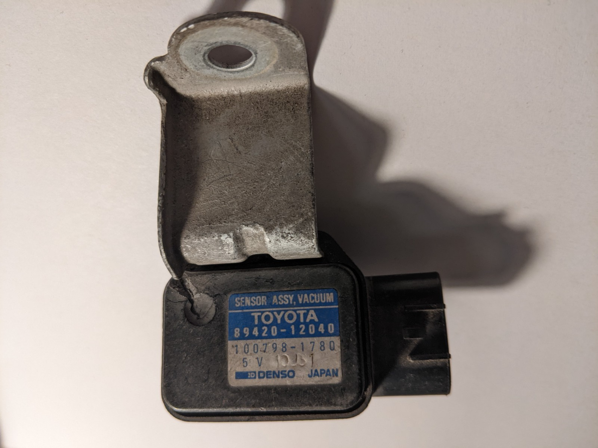 1990-92 TOYOTA COROLLA / PRIZM Genuine MAP Sensor # 89420-12040 | eBay
