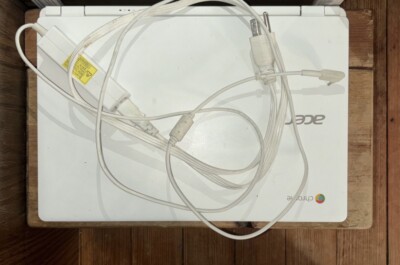 Acer Chromebook 11 CB3-111, 11.6in. (16GB, Intel Celeron Dual-Core, 2.16GHz)